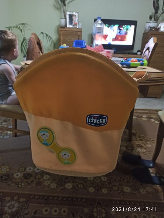 Стульчик для кормления