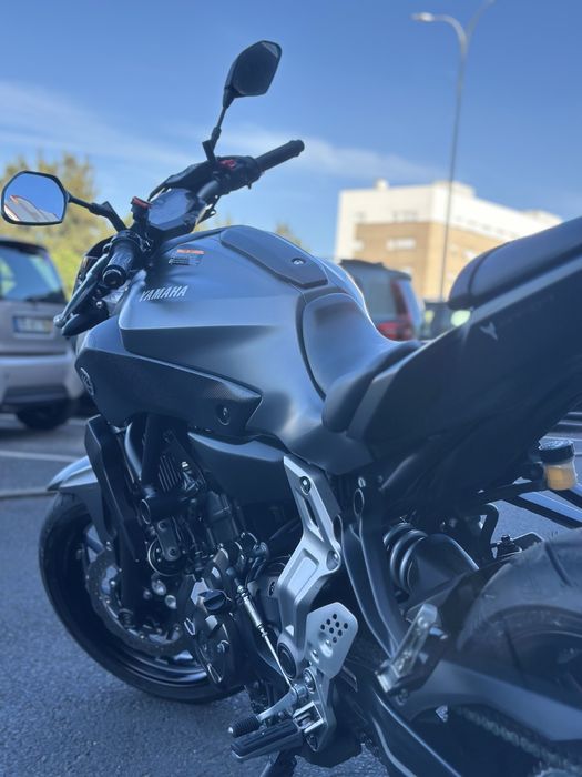 MT-07 - 17.500 Km + Quickshifter + Linha SC Project