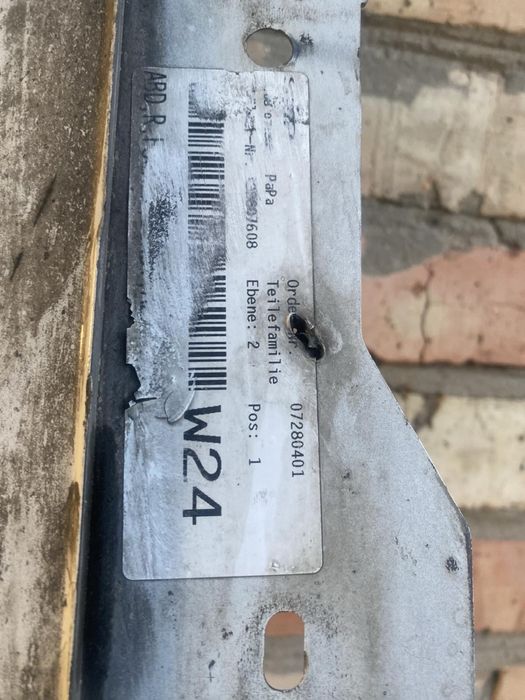 БМВ порог М для f32 f33 f36 оригинал правый