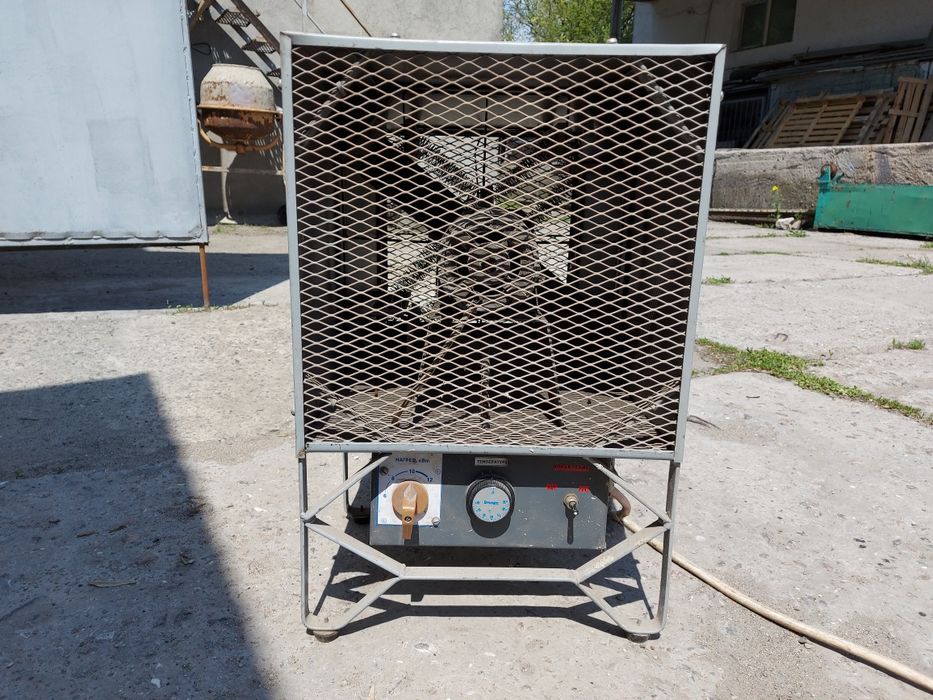 Промышленный тепло обогреватель EMMETI 6-12кВт.