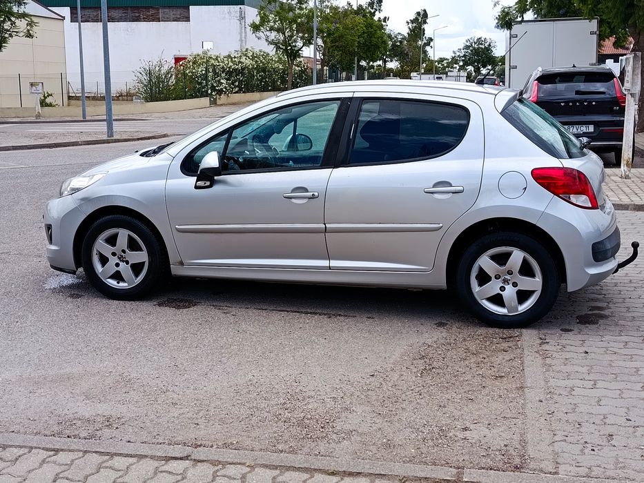 Peugeot 207 — fotografia 7