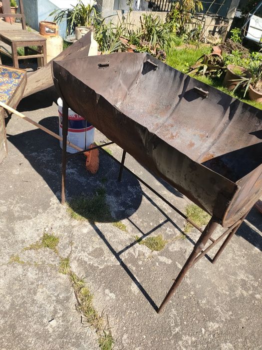 Fogareiro grande para churrasco