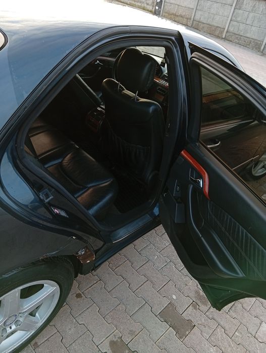 Продам нерозмитнене авто Мерседес S220