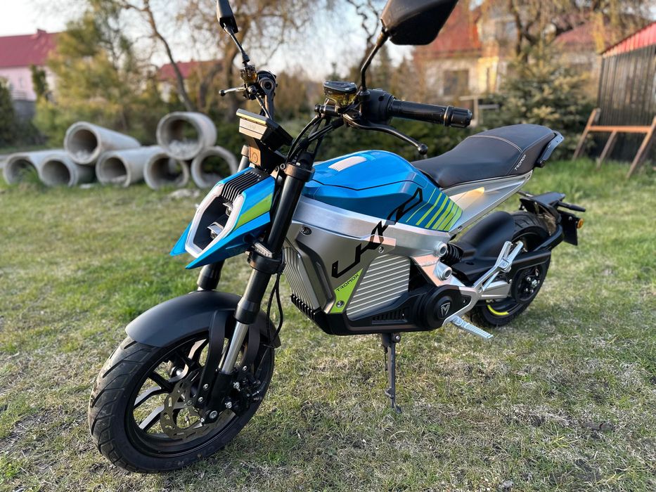 Tromox UKKO S elektryczny 125cc na kat A1/B jak soco horwin zero 440km