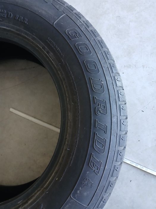 2 pneus 205 70 r15C goodride
