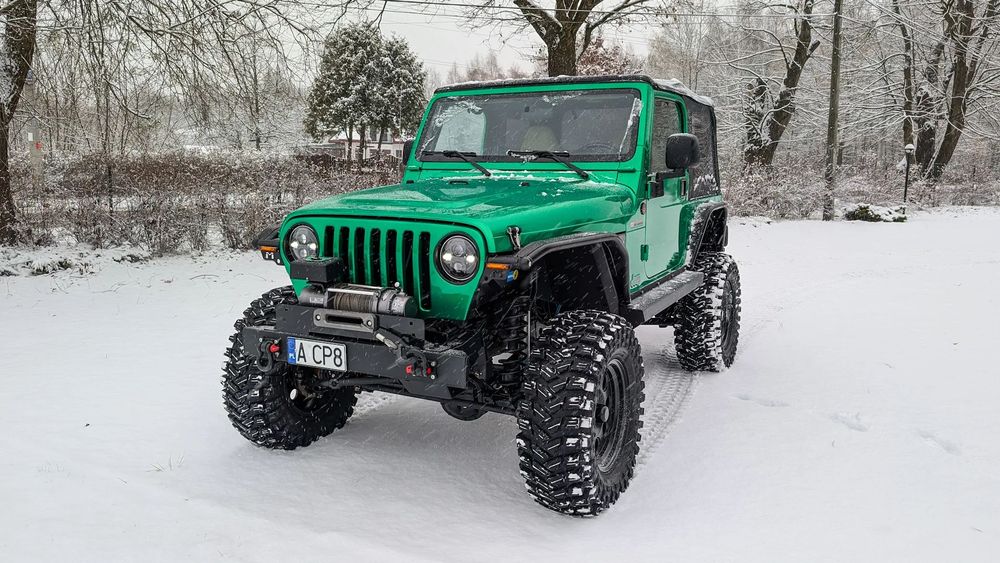 Jeep Wrangler 4.0L Bezwypadkowy OFF-ROAD