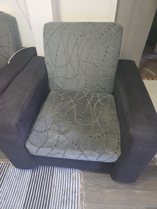 2 Poltronas confortáveis — EM CONJUNTO OU SEPARADAS