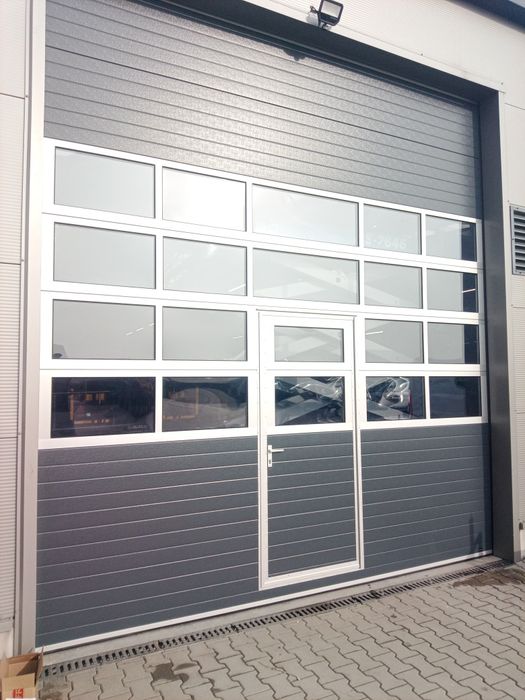 Bramy garażowe segmentowe przemysłowe