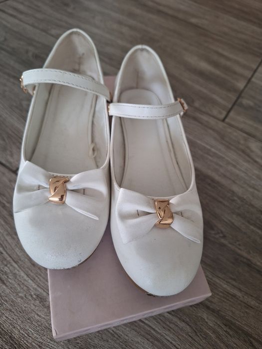 Buty komunijne dla dziewczynki r  34 Nelli blu wkładka 21cm