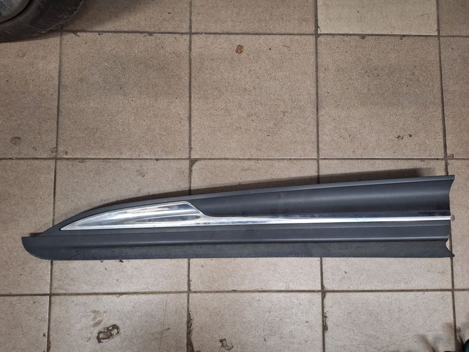 Renault Grand Scenic IV listwa drzwi lewy przód