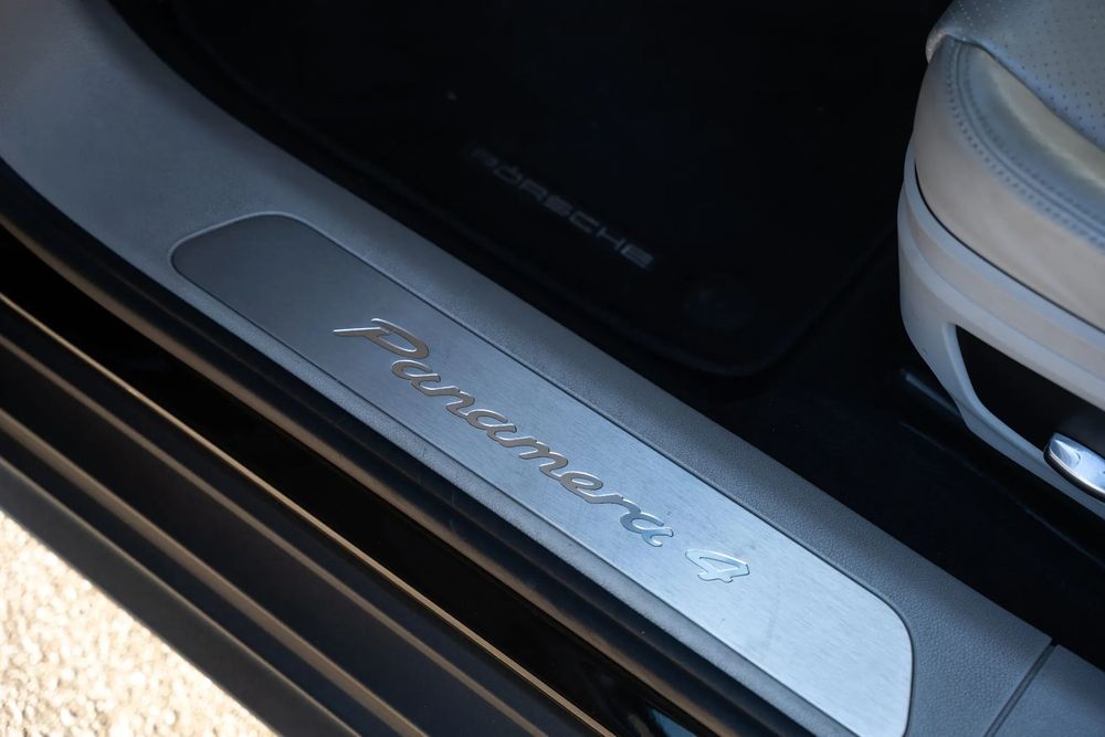 Porsche Panamera 4 E-Hybrid