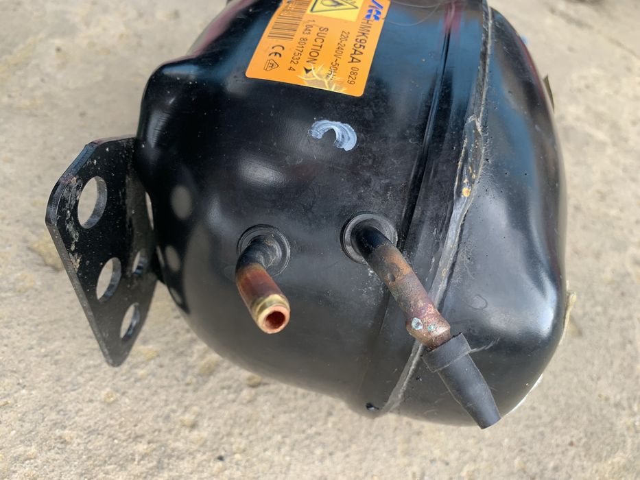 Компресор ACC HMK 12 AA (R-600)