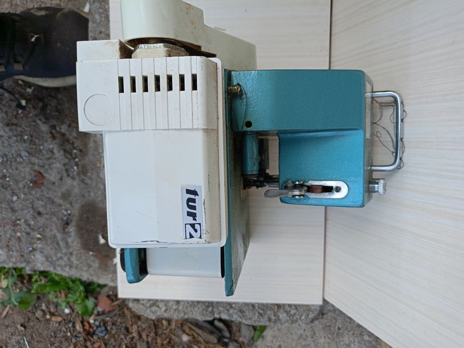 sprzedam overlock fn2-7d