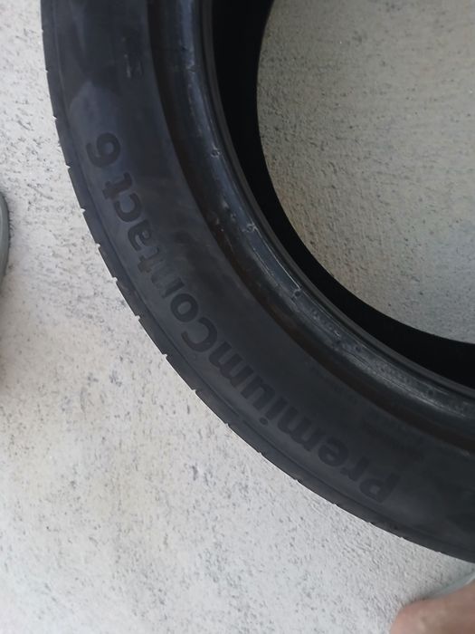 2 pneus 235 45 r17 Continental