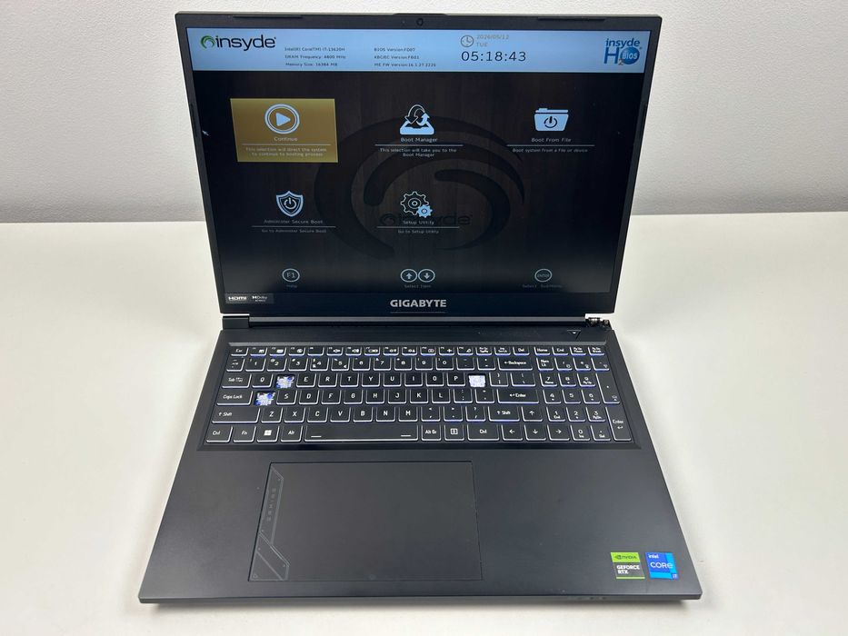 Ігровий ноутбук Gigabyte RC56 16" 165Гц i7-13620H 16GB DDR5 RTX 4060 NVMe SSD BIOS