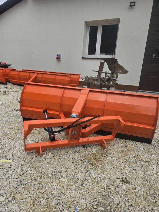 Pługi od 150 do 300 cm – śnieg Ci nie straszny – TUR / TUZ / wózek
