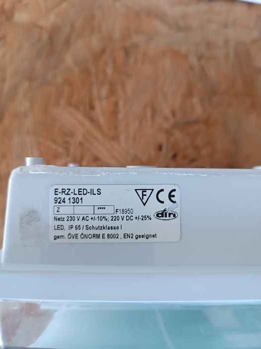 Lampa ewakuacyjna Led