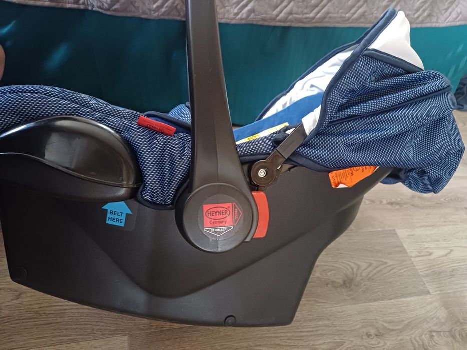 Автокрісло Heyner