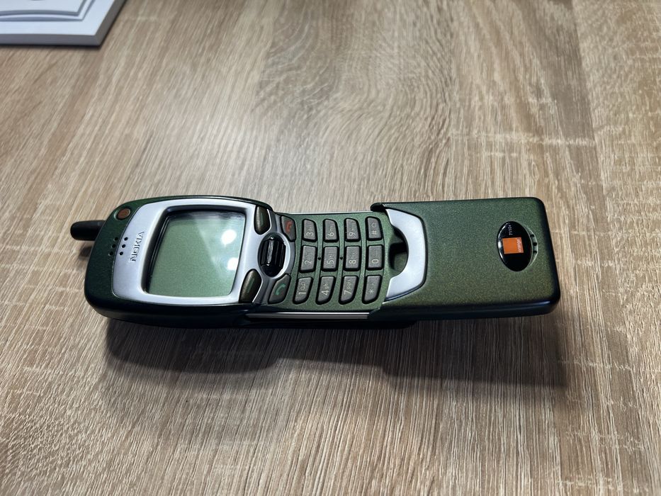 Продам Nokia 7110