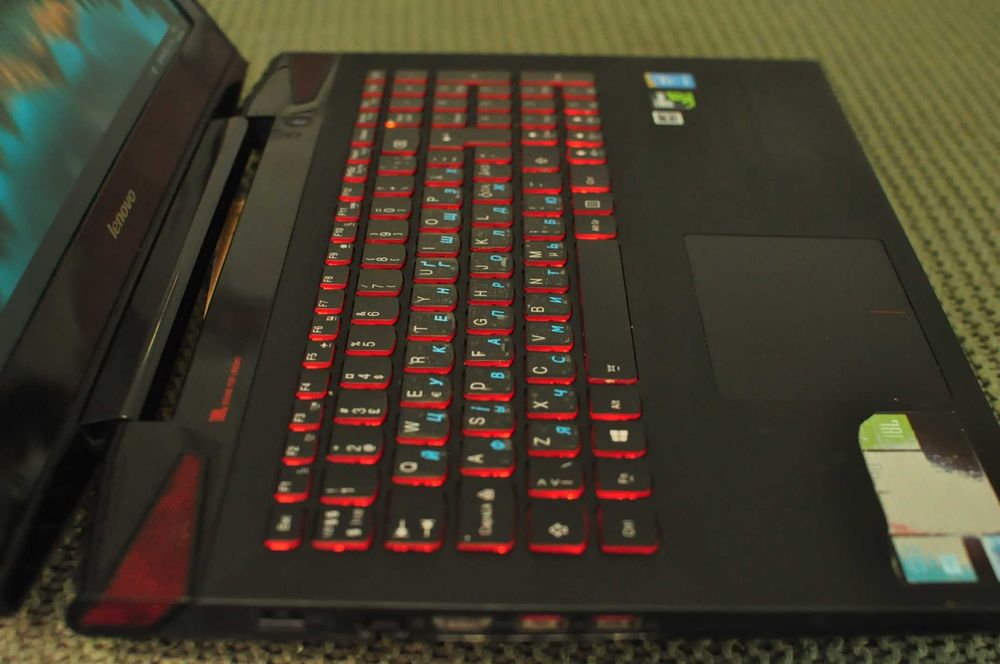 Игровой ноутбук Lenovo y50 (Core i5 /8Gb/500Gb/GTX 960m 4Gb)