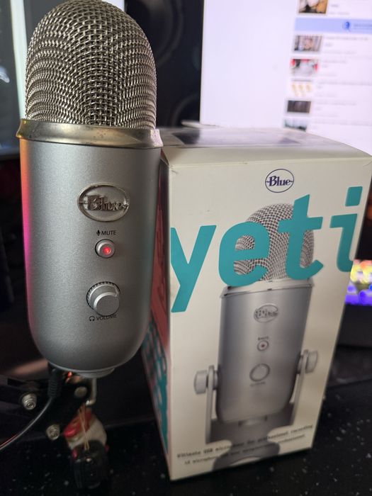 Mikrofon Blue Yeti srebrny
