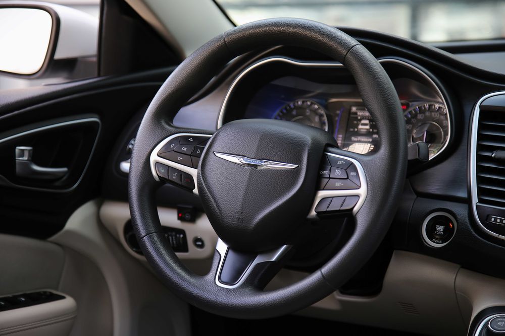 Продам Chrysler 200