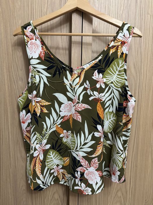 Letnia bluzka na ramiączkach w tropikalny wzór XL / 42