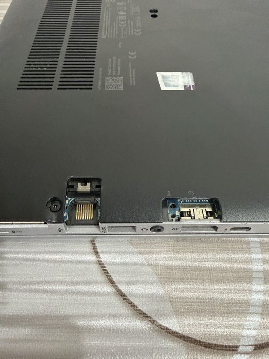 HP EliteBook 840 G4 i5-7200U / 8GB RAM / SSD 256GB + HDD 320GB
