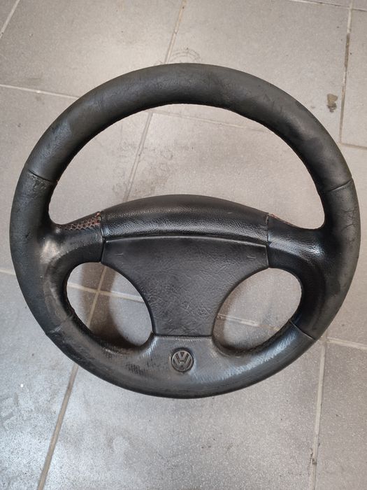 Kierownica skórzana vr6 g60 g40 VW golf MK2 MK3 corrado passat B3 B4