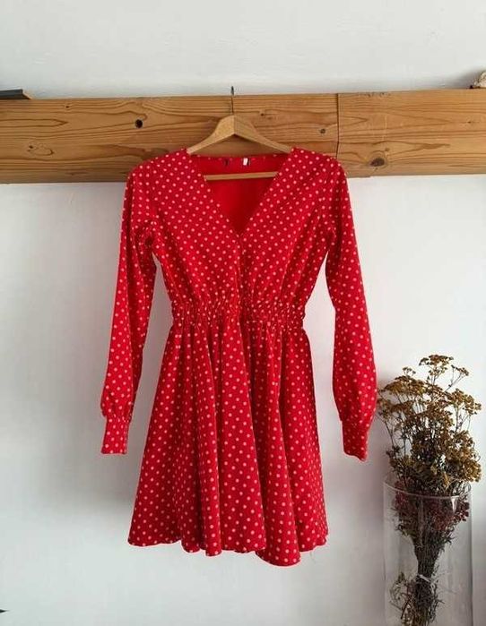 Sukienka czerwona coquette wesele półmetek komunia elegancka  XS/S