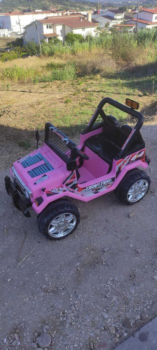 Jipe a bateria com telecomando