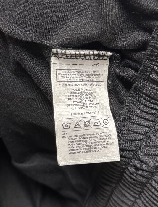 Кофта бомбер adidas neo label нова оригінал. М-ка: 700 грн