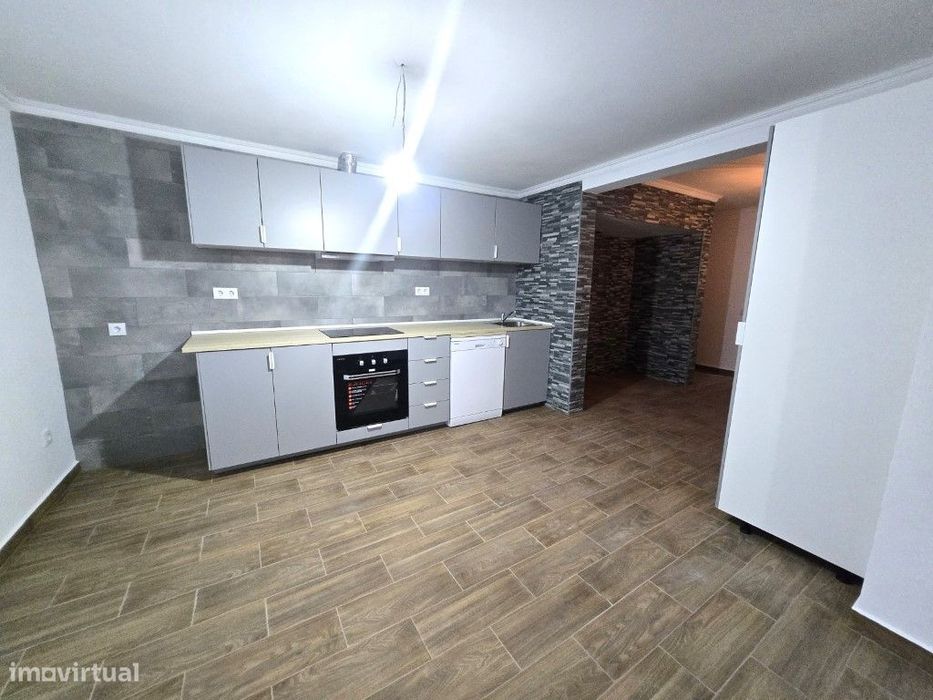 Moradia T3 Térrea, totalmente Remodelada - Perto da Praia Fluvial A...