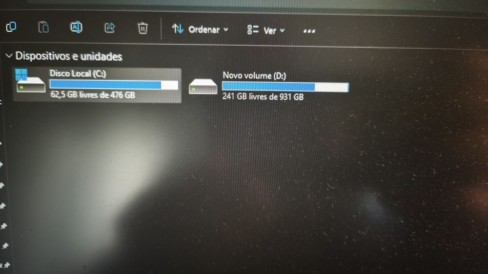 Portátil Gigabyte G7 1.5TB M.2 17.3" FHD RTX 3050 - GAMING