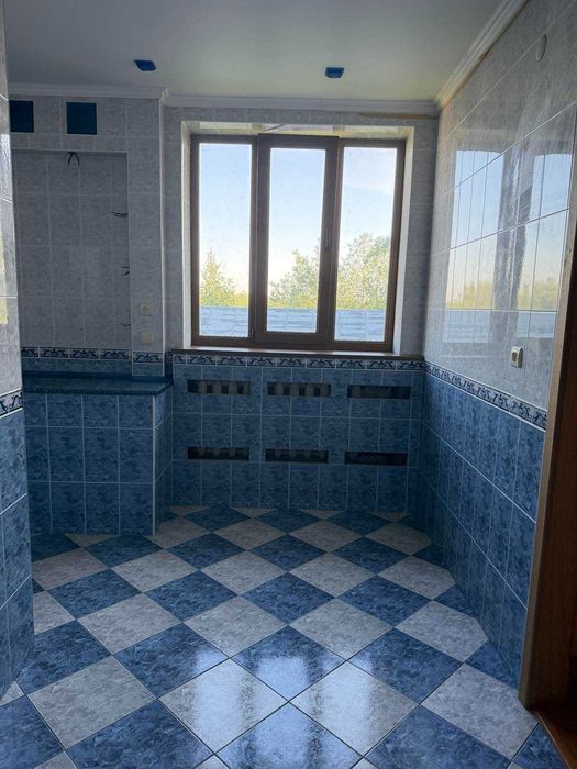 Продаж — будинок, с. Гніздичів (4 км від Жидачева),