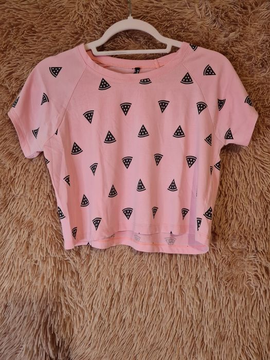 Różowy crop top w arbuzy w rozmiarze M