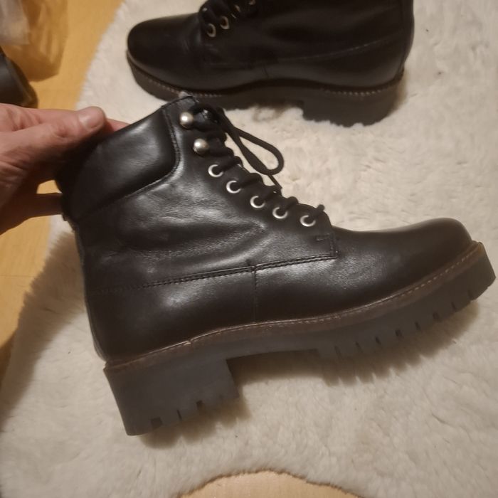 Skórzane buty zimowe marki Face the winter