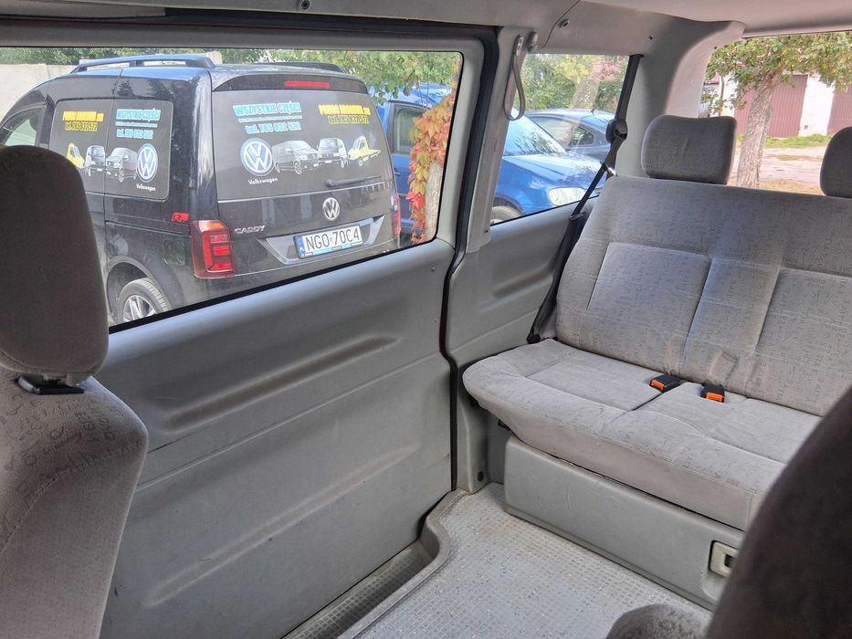 vw t4 multivan kompletne wnętrze ładny stan