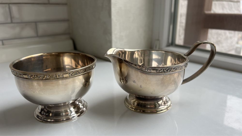посеребренная молочница и сахарница Viners of Sheffield