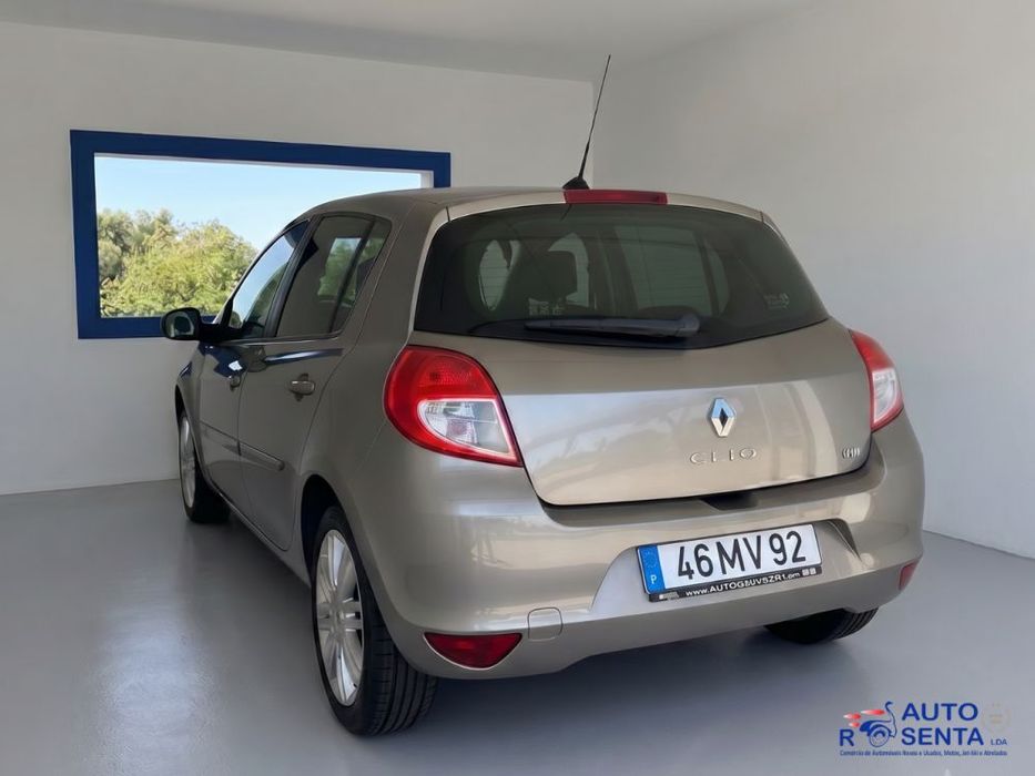 Renault Clio528039224647372806