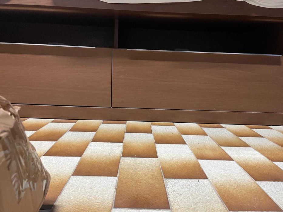 Móvel de TV com Gavetas