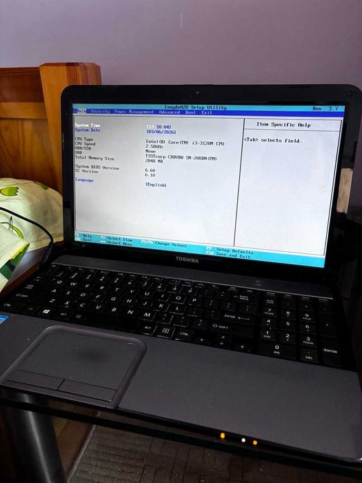 Laptop Toshiba L855-S5405 na części