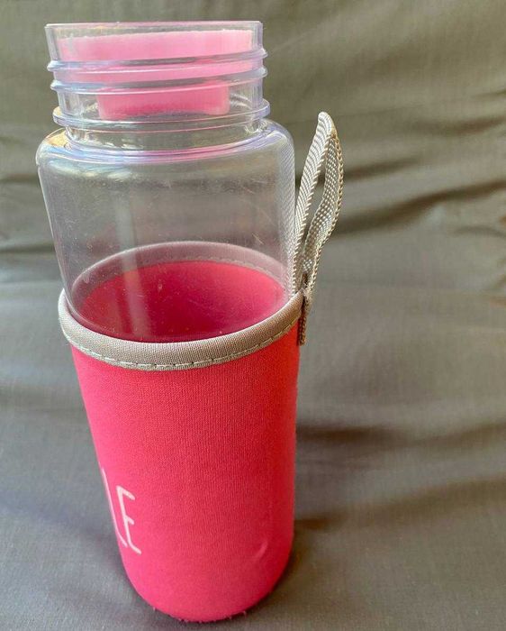 Бутылка My Bottle пластиковая розового цвета с чехлом