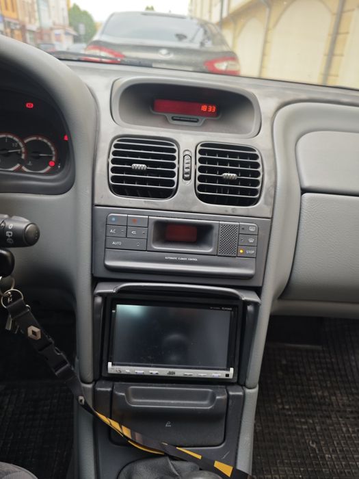 Renault Laguna 2000r