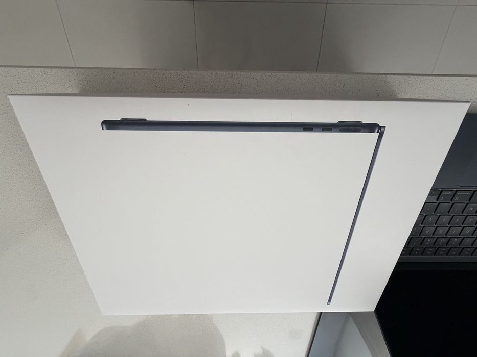 MacBook Air M4 – 16GB RAM | 512GB SSD | Cinzento Sidera
