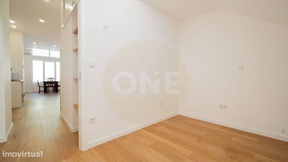 Apartamento T3 Remodelado, no bairro da Codivel, Odivelas
