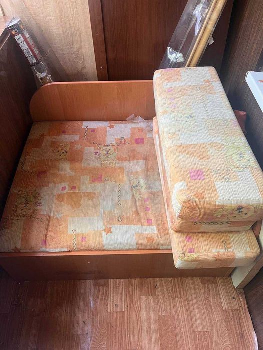 Продам диван двуспальний, стул
