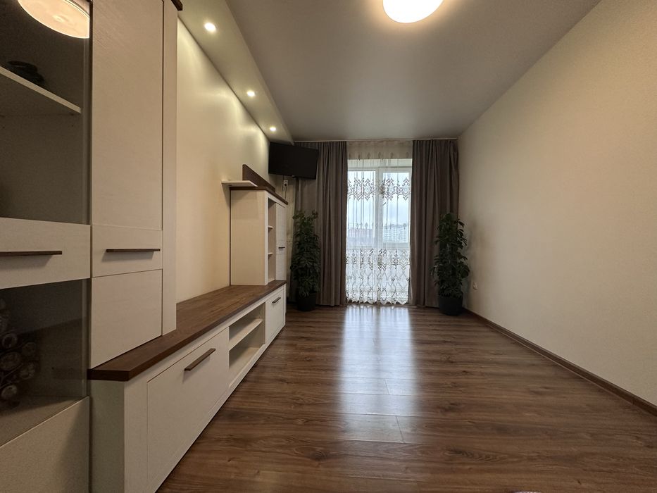 Продаж квартири кухня-студія+спальня в новобудові