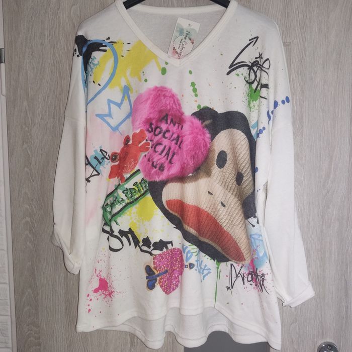 Milusi sweterek graffiti