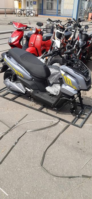 Економний Потужний 3000w  SokMoto ADV LITHIUM 72V 45ah Вартість 100 км пробігу 22 грн